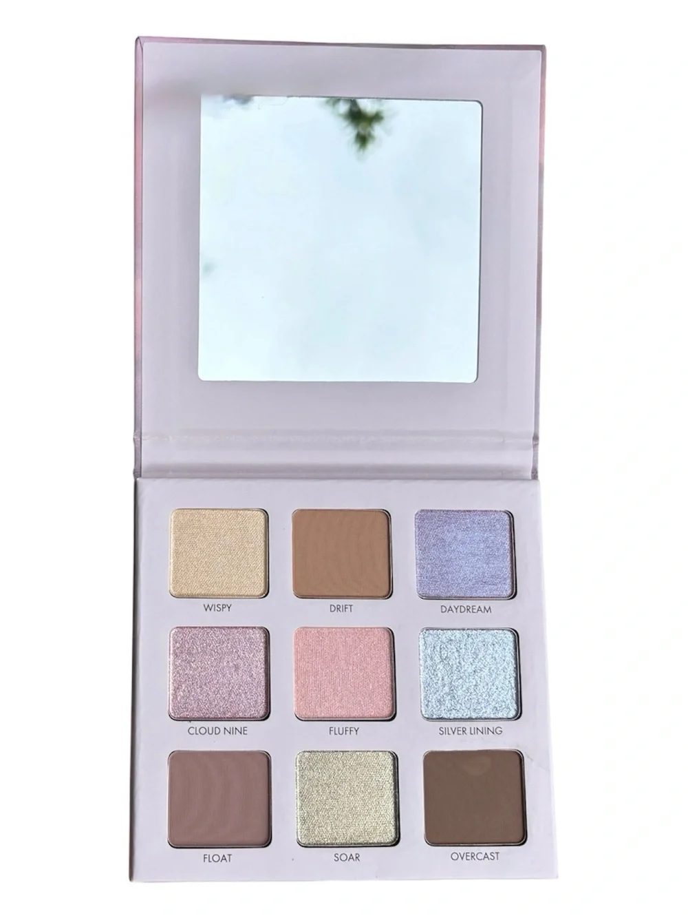 WANDER BEAUTY In The Clouds Eyeshadow Palette Full Size NIB